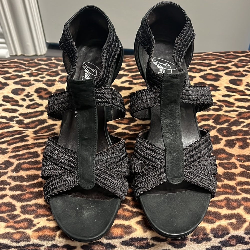 Donald Pliner Black Sandals
